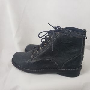 clarks nikki north black scrunch leather